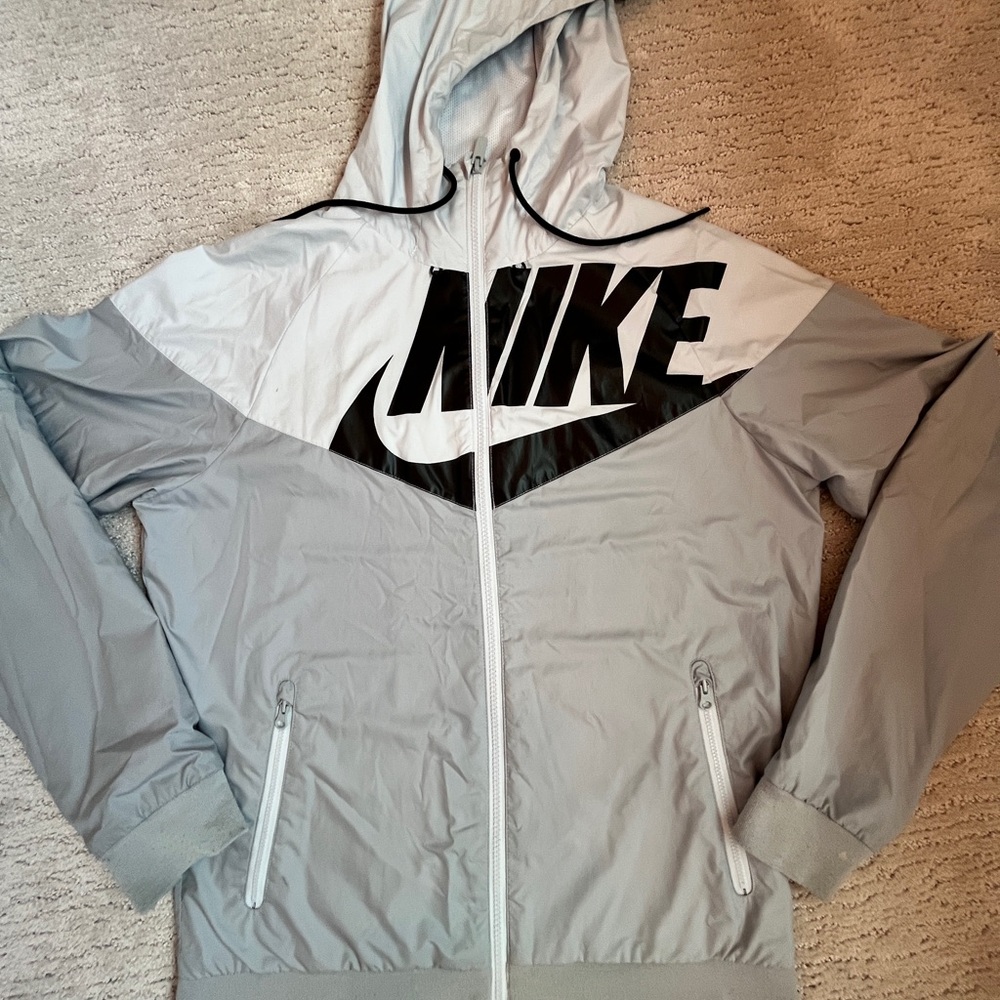 WINDBREAKER NIKE SPORTSWEAR  Men S previously loved - not new